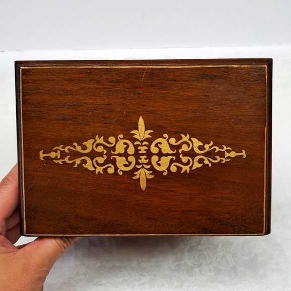 - Vintage 3 drawer wood armoire style jewelry box with metal pull handles - Picture 7 of 9